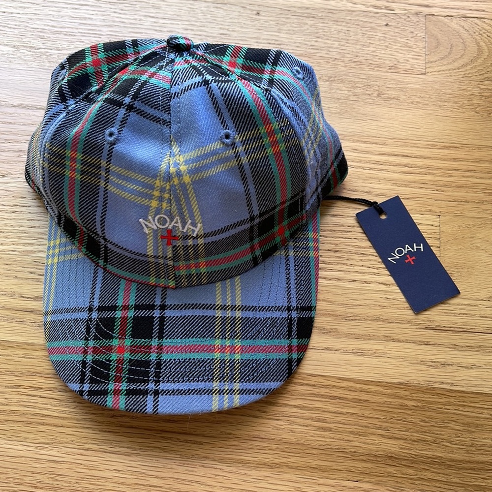 ♻️DONATED DEC. 2023♻️ 
NWT NOAH Tartan 6-panel baseball hat in blue plaid